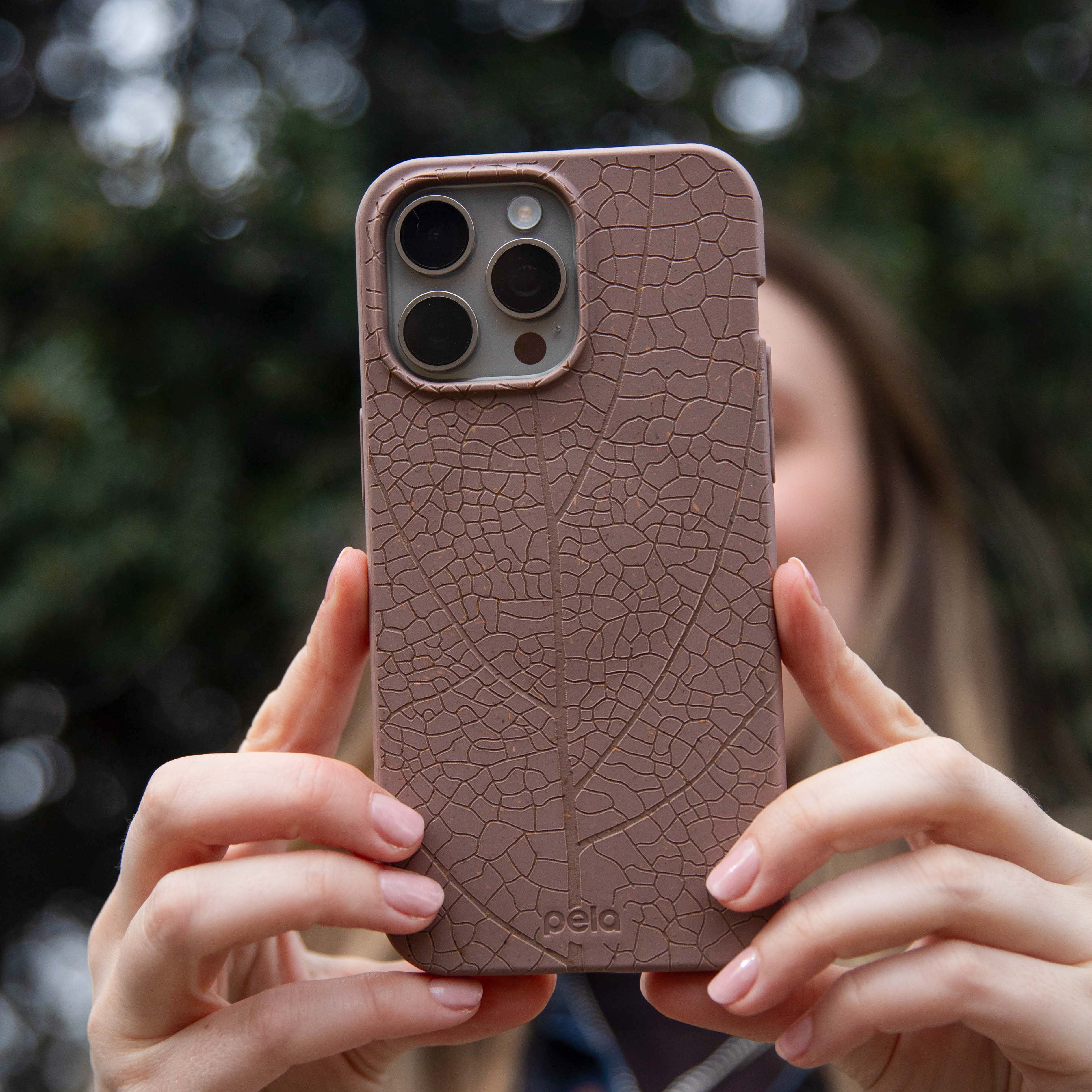 Chocolate Brown Leaf Veins Samsung Galaxy S23 Case - Image 2