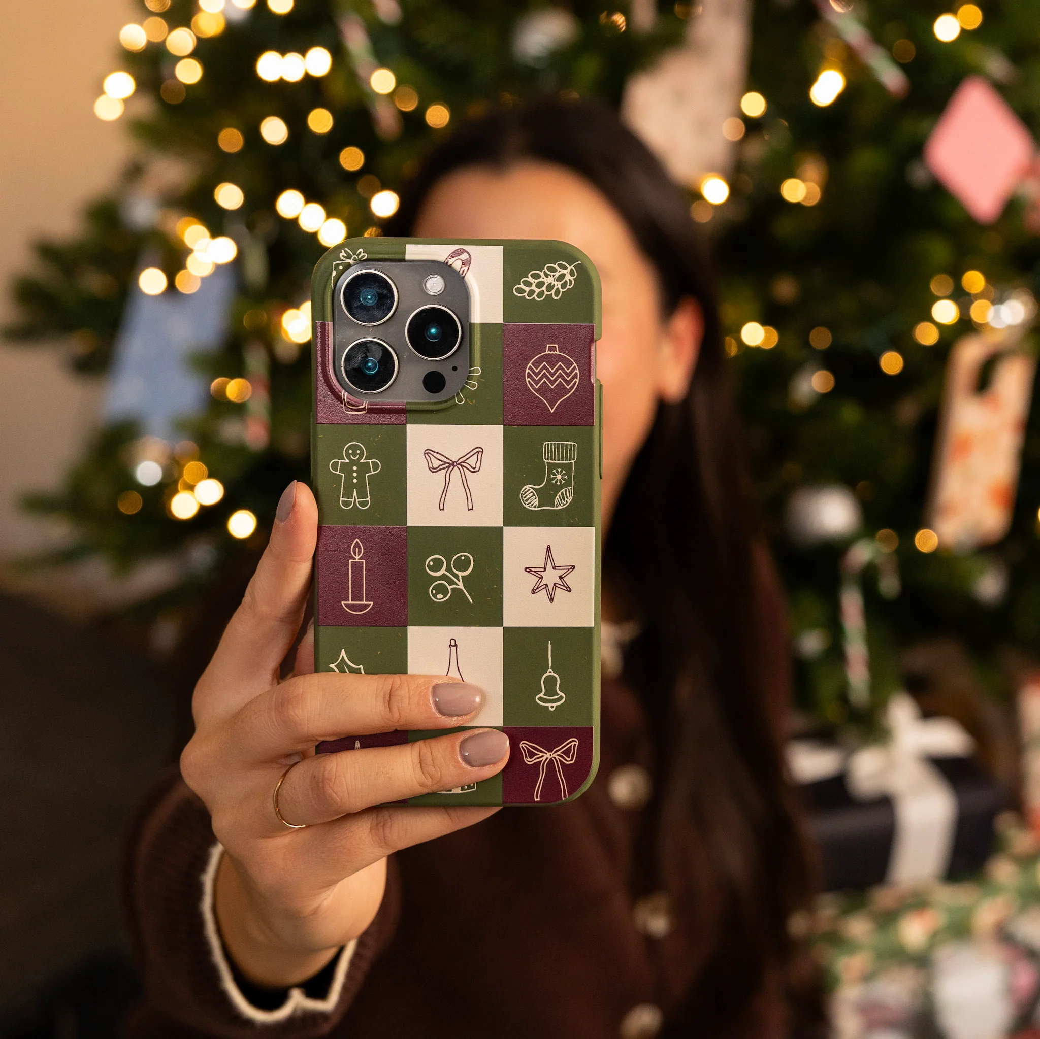 Forest Floor Holiday Squares iPhone 6/6s/7/8/SE Case - Image 6
