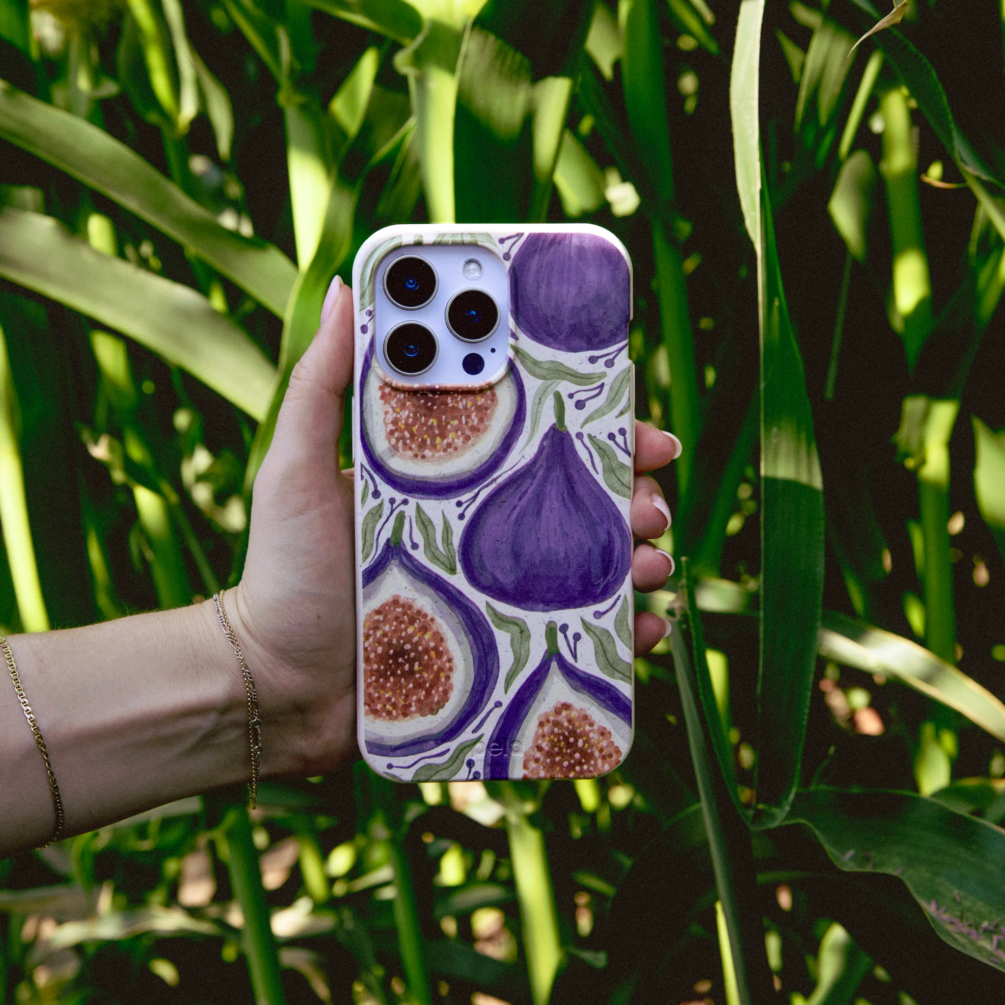 London Fog Fig Season Samsung Galaxy S22 Case - Image 6