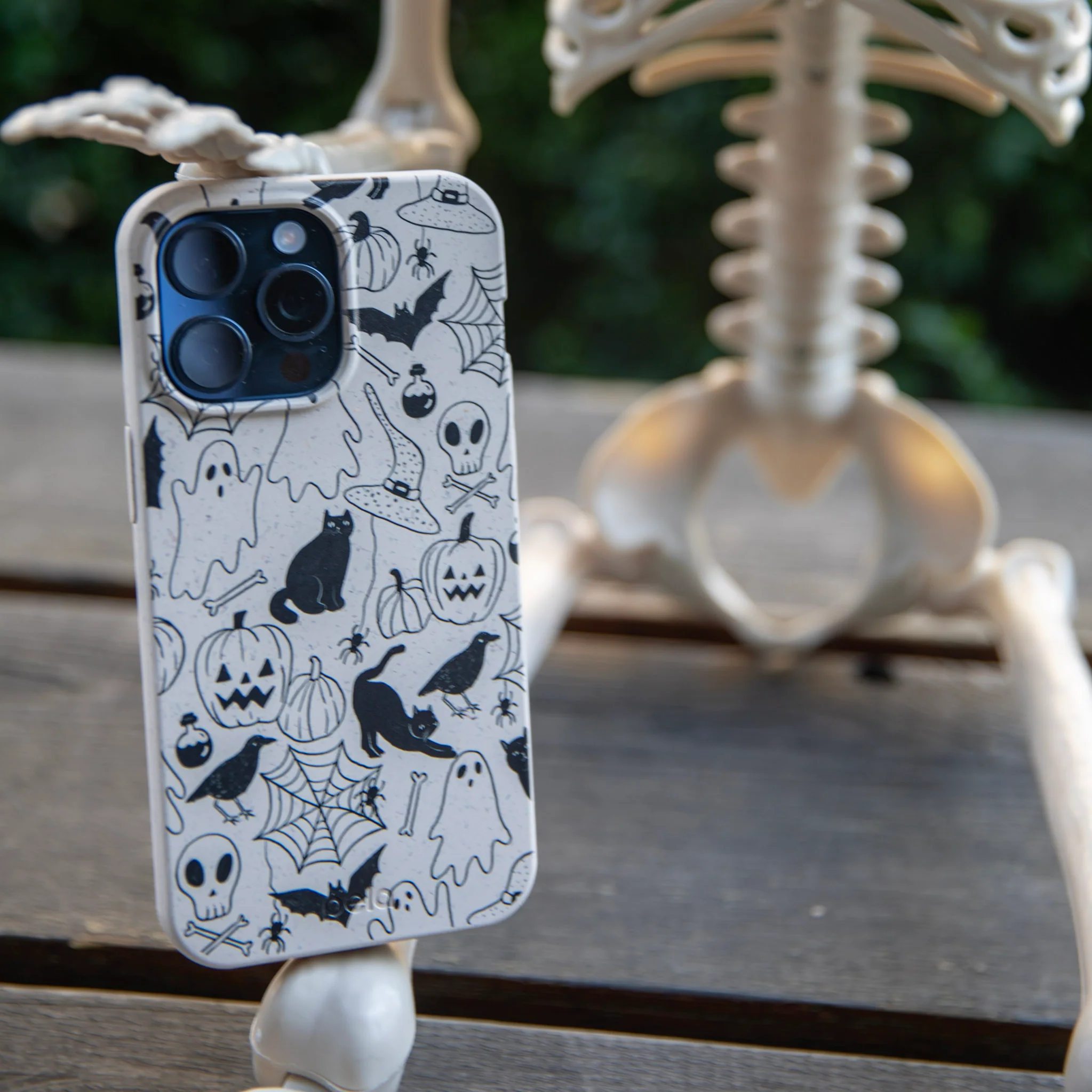 London Fog Sketchy Spirits Samsung Galaxy S23+(Plus) Case - Image 6