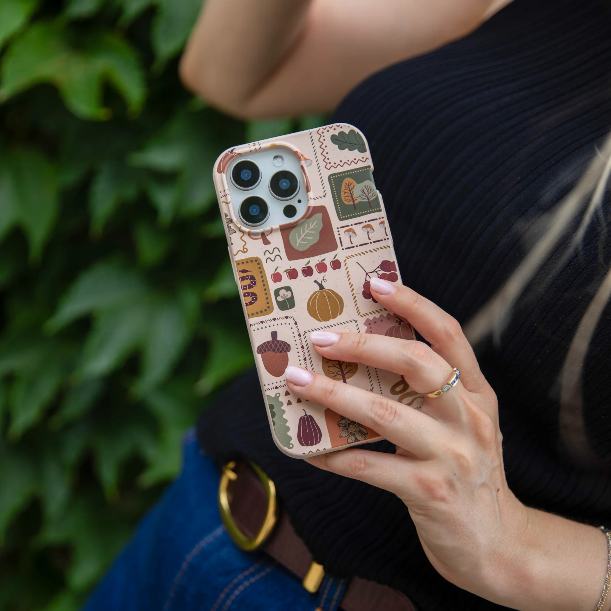 Seashell Autumn Patch Google Pixel 7a Case - Image 2