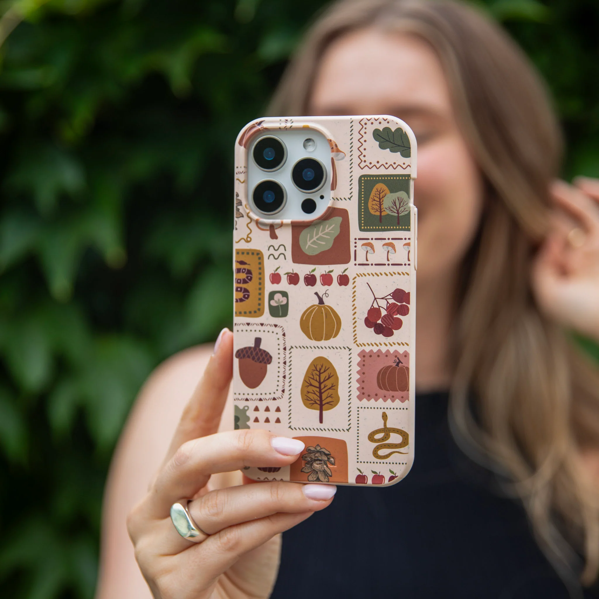 Seashell Autumn Patch iPhone XR Case - Image 6