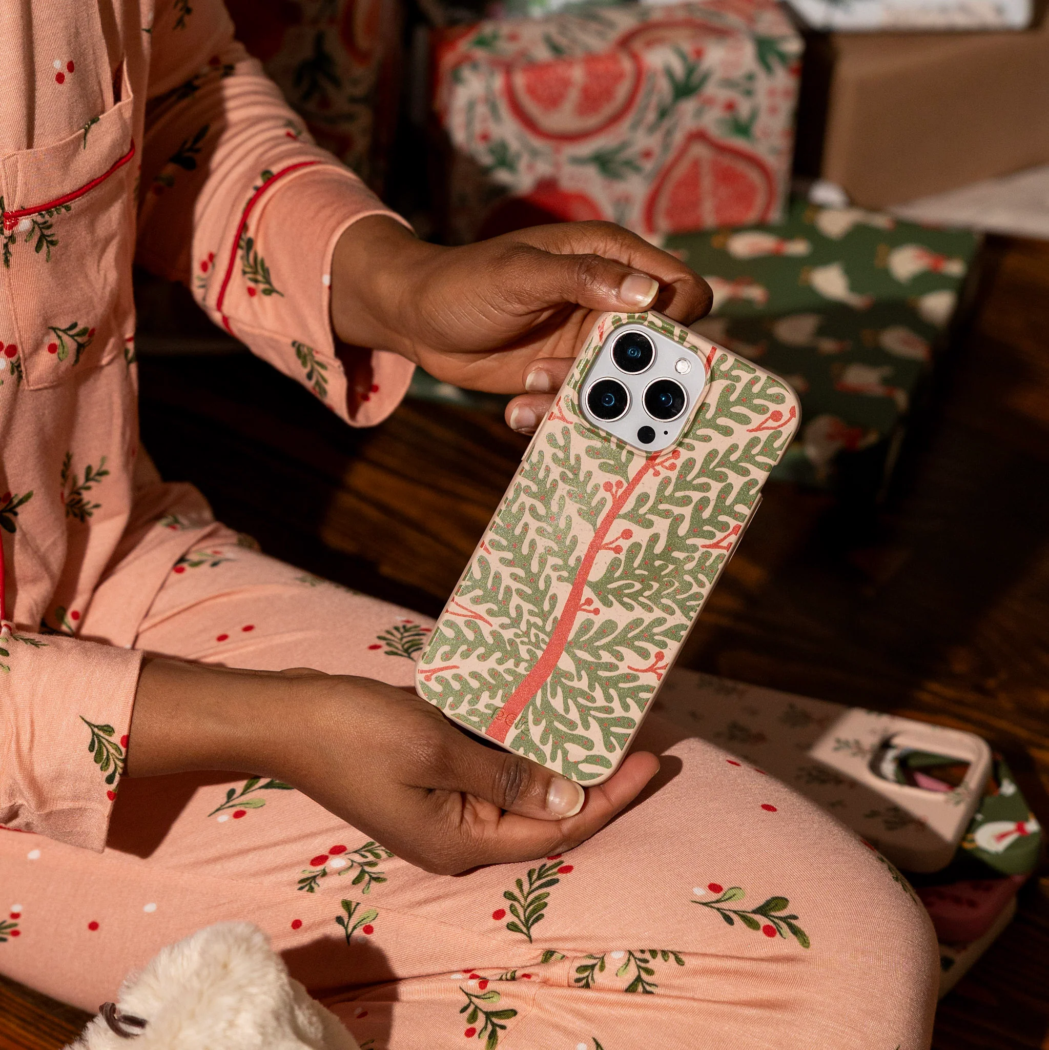 Seashell Festive Foliage iPhone 15 Plus Case - Image 6