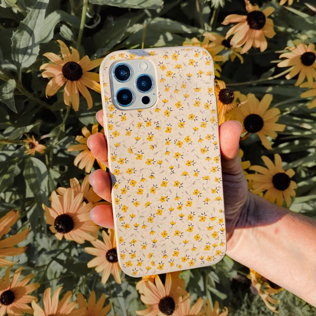 Seashell Little Yellow Flowers Google Pixel 9/9 Pro Case - Image 5