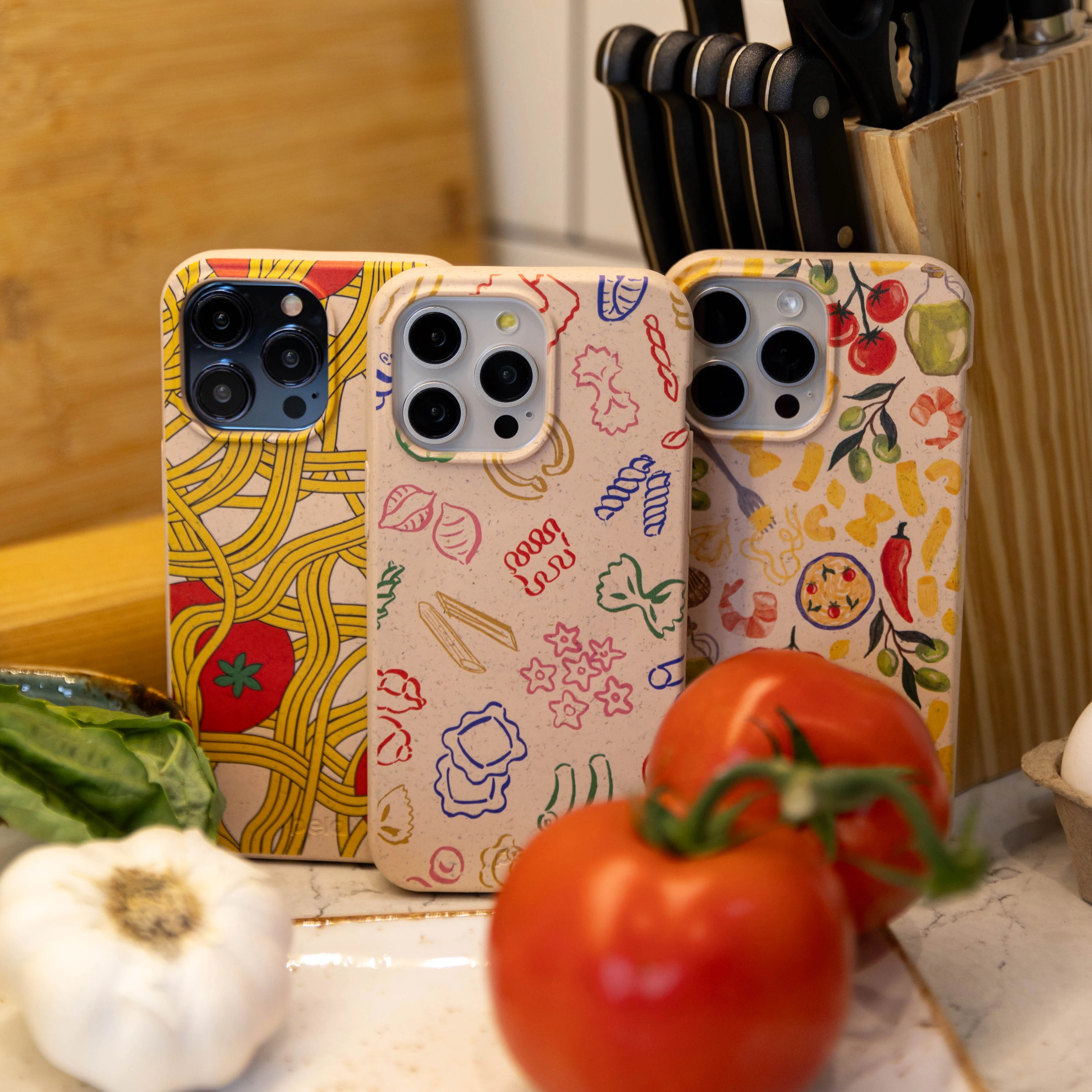 Seashell Spaghetti Splash iPhone 16e/17e Case - Image 4